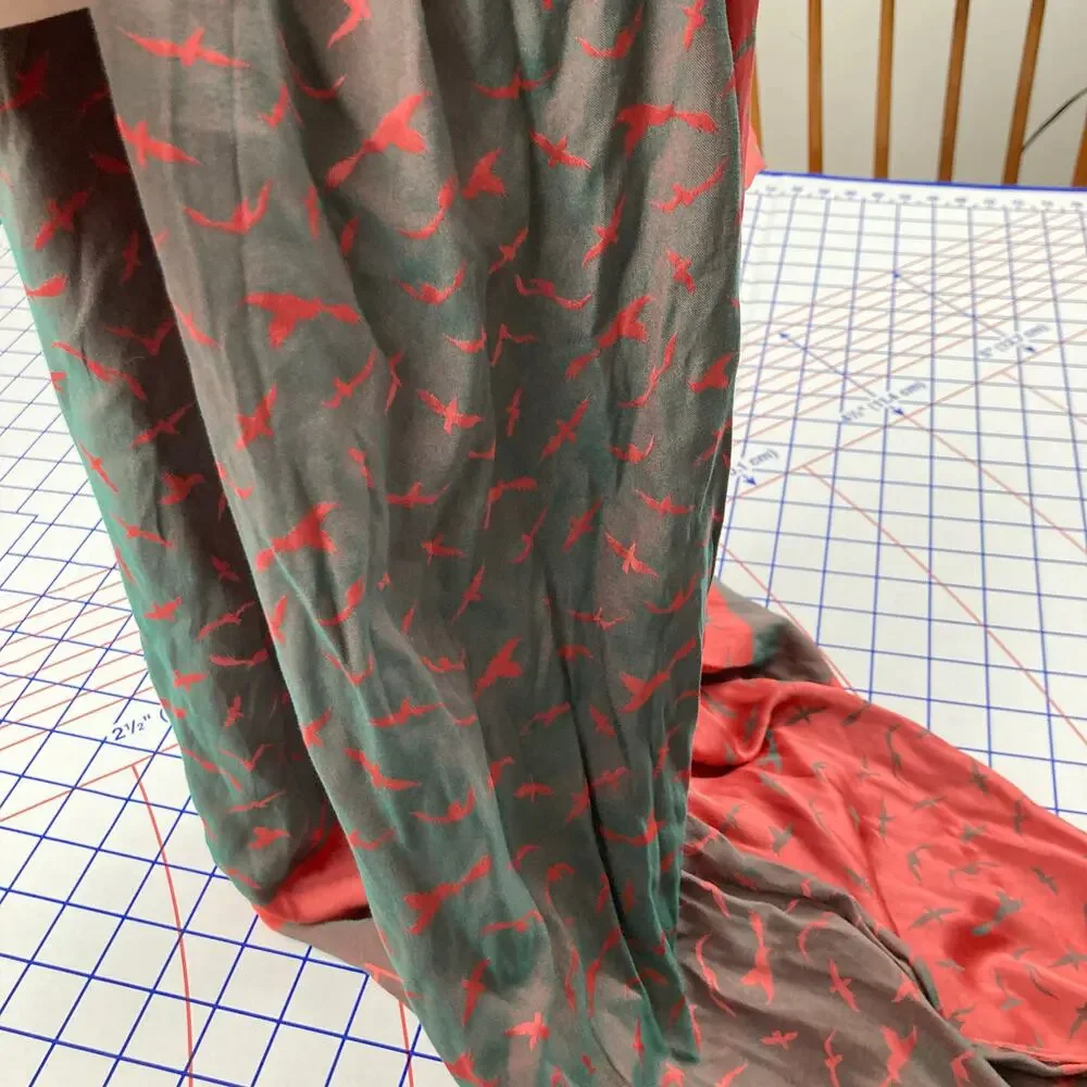 Pink & Gray Turkish Pashmina Hijab Istanbul Skyline Birds Lightweight 72x24 Wrap